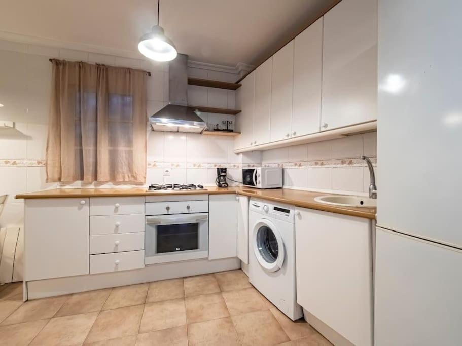 Tranquilo Y Bonito Apartamento A 10 Min Del Centro Малага Екстериор снимка