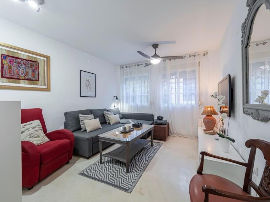 Tranquilo Y Bonito Apartamento A 10 Min Del Centro Малага Екстериор снимка